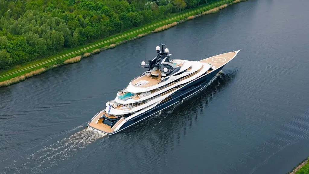 Kismet underway on a canal, aerial view from the stern quarter