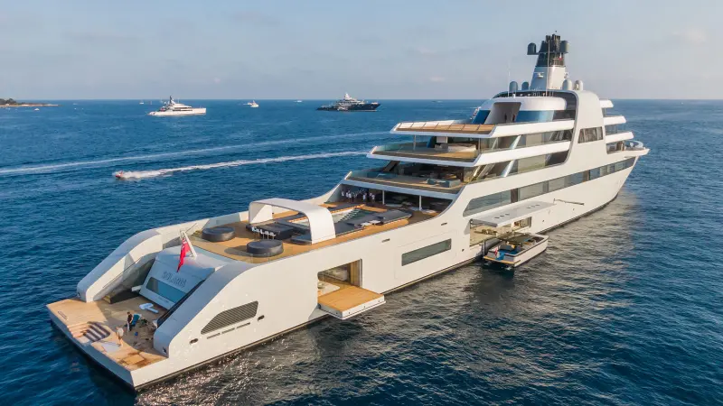Solaris, 139.7 m yacht built by Lloyd Werft