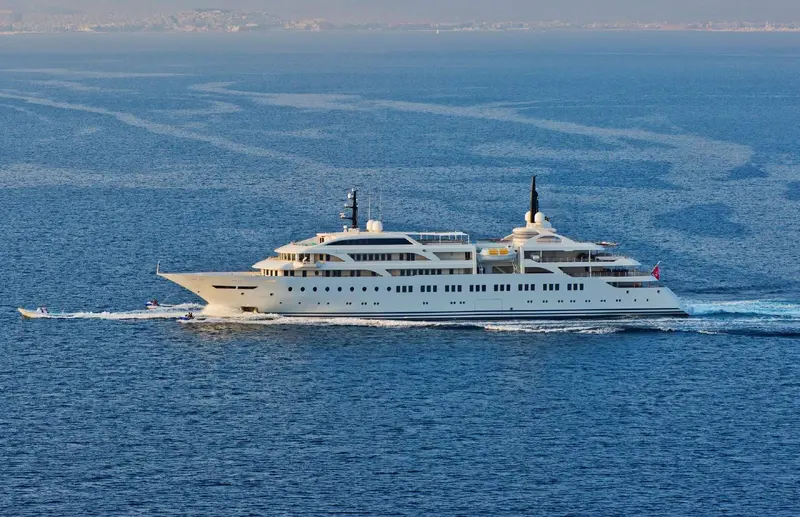 Dream yacht